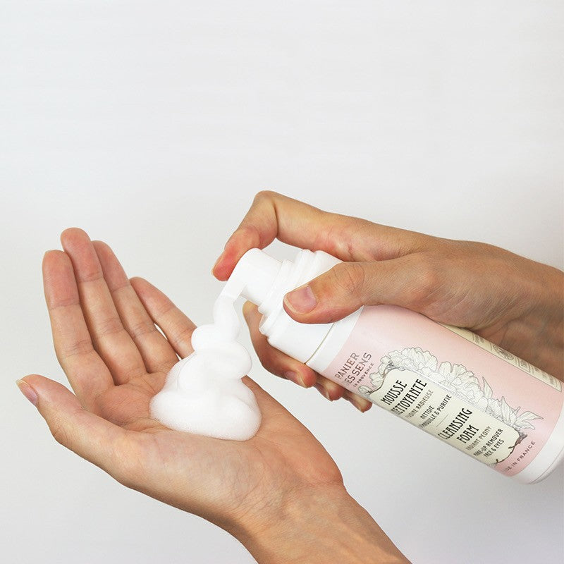 Cleansing Facial Foam - Hydration & Radiance